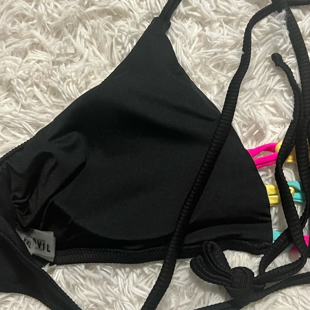 POPVIL Black Strappy Bikini Top size XXL like new - Picture 7 of 10